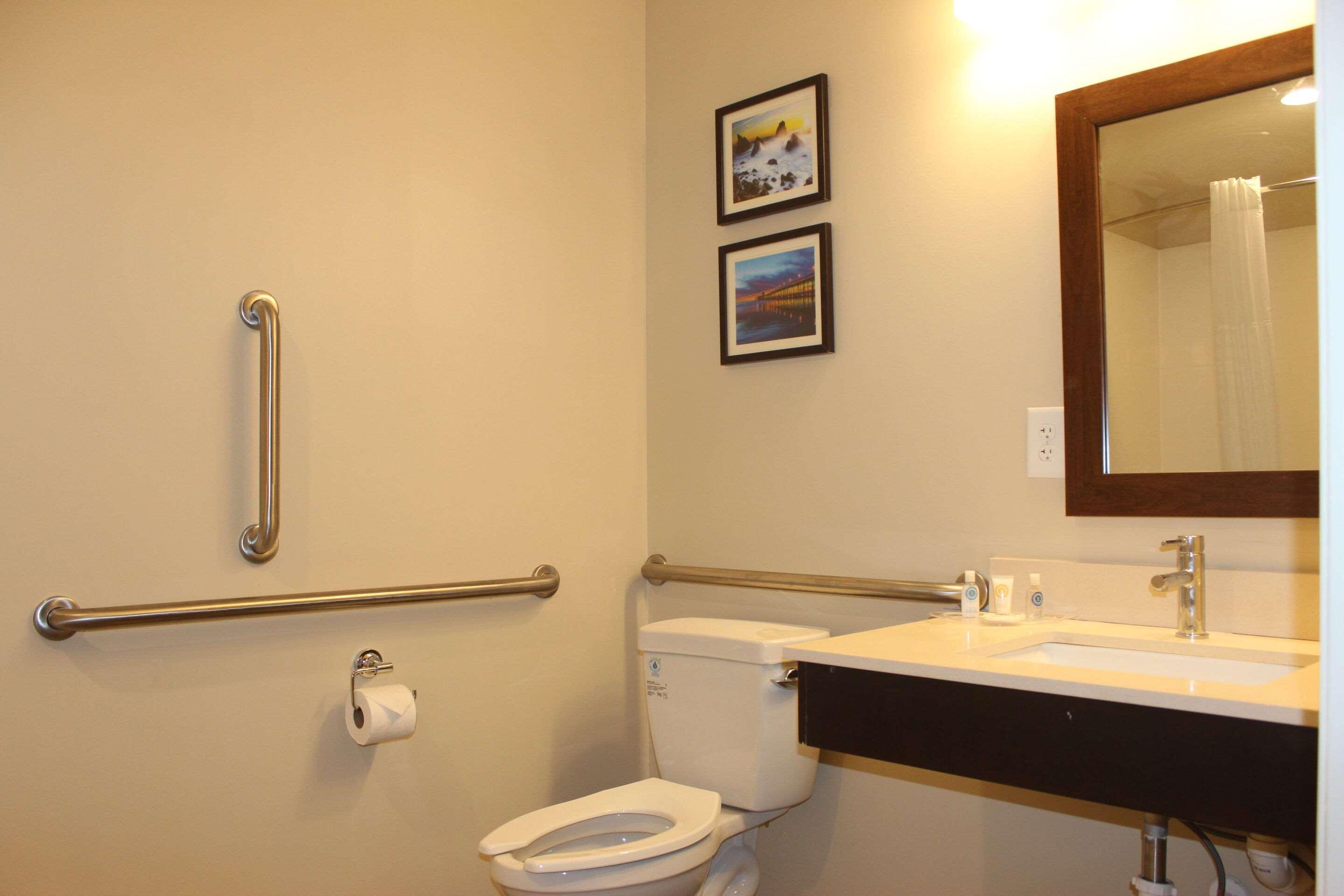 Comfort Near Camp Lejeune 3*